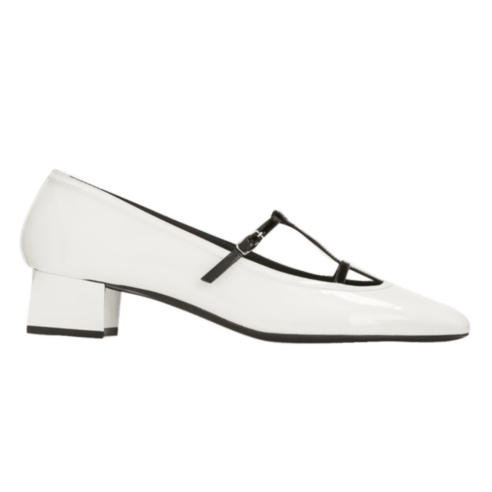 NWT and Box! KHAITE THE FAWN LOW PUMP in Off-White Patent Leather reg $850